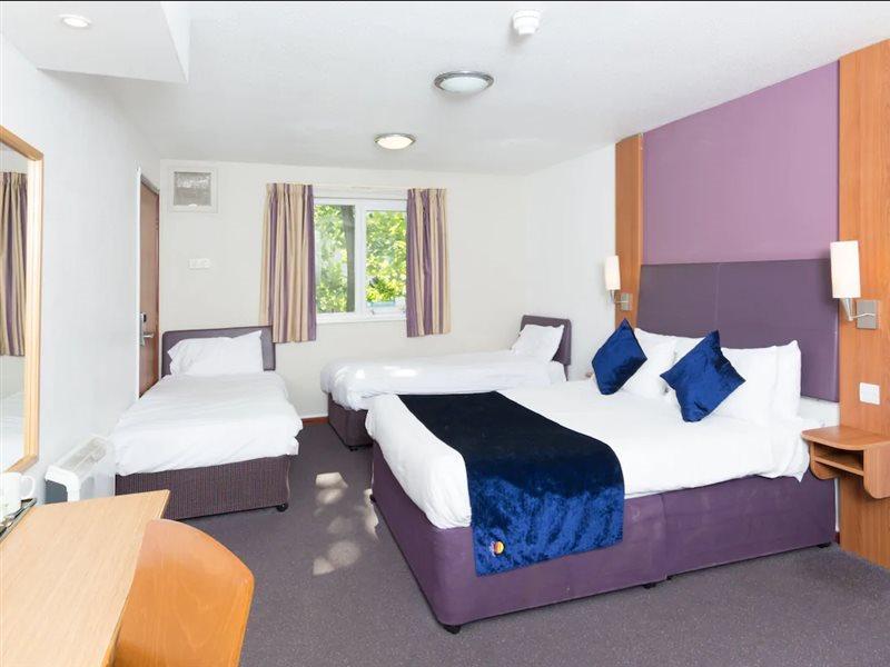 Comfort Inn Manchester North ميدلتون المظهر الخارجي الصورة