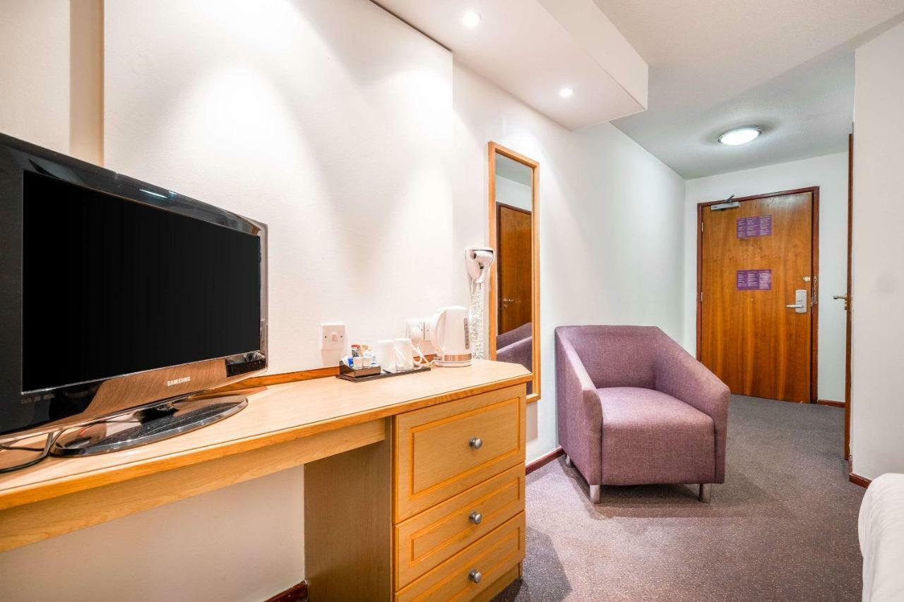 Comfort Inn Manchester North ميدلتون المظهر الخارجي الصورة